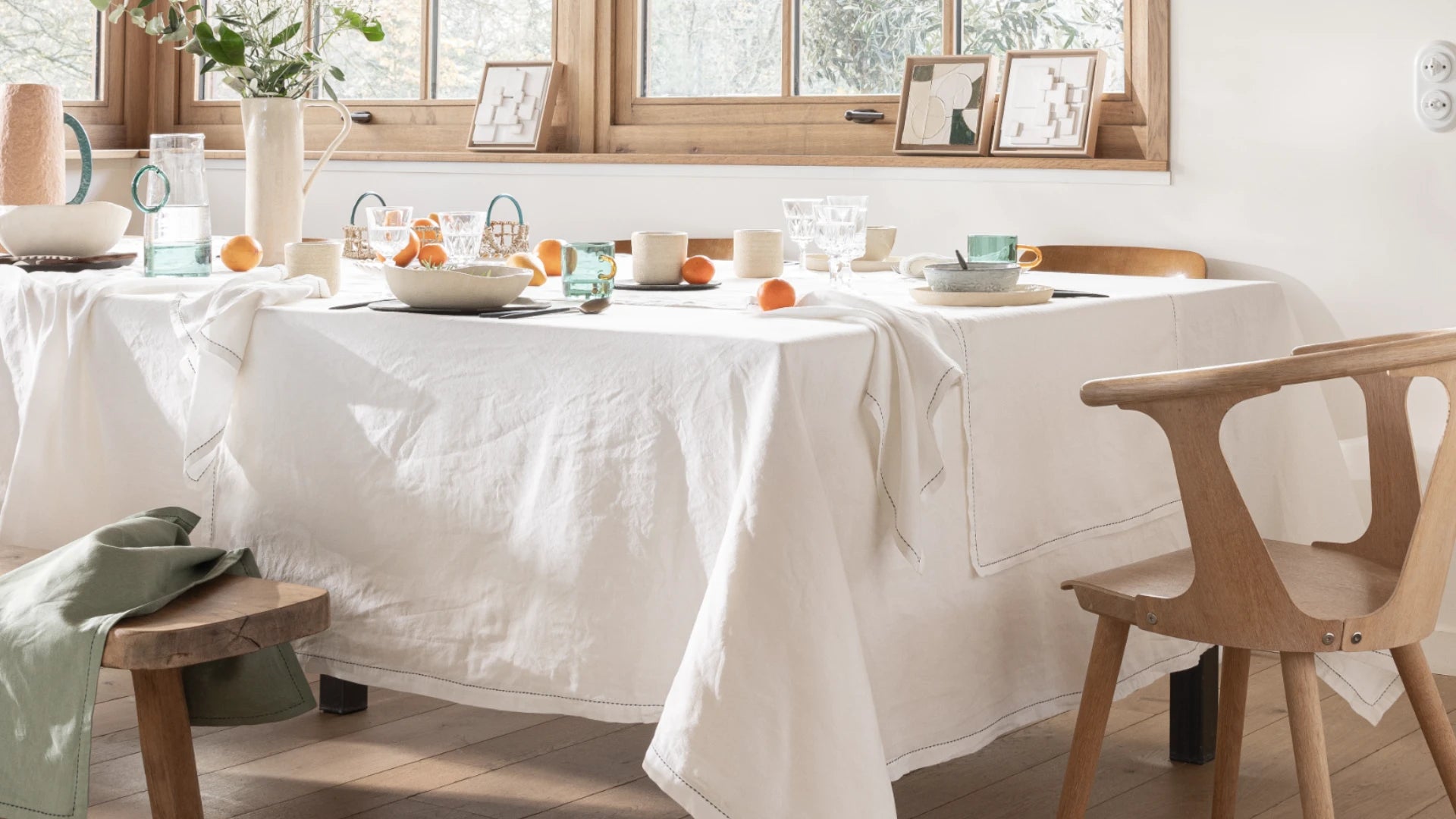 high-quality table linen tablecloth table runner farbtupfer interior design