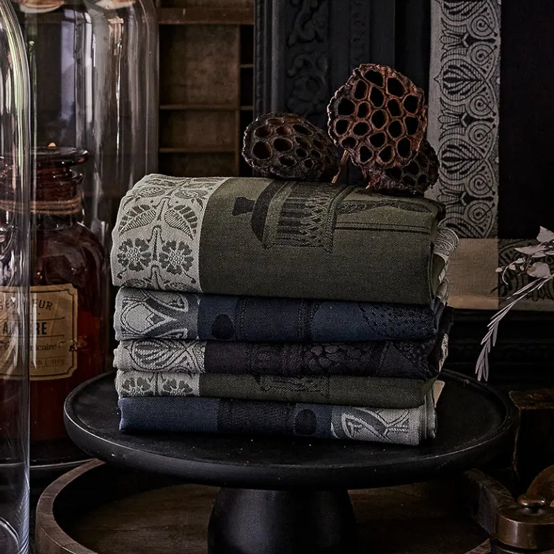 Le Jacquard Francais tea towel Curiosites Minerales CharbonLe Jacquard Francais tea towel Curiosites Florales Empires