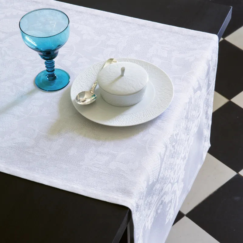 Tischdecke weiß