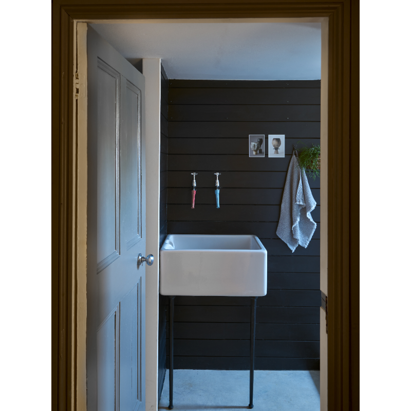 Farrow & Ball Farrow Ball Colors Dark Black Grey Railings 31