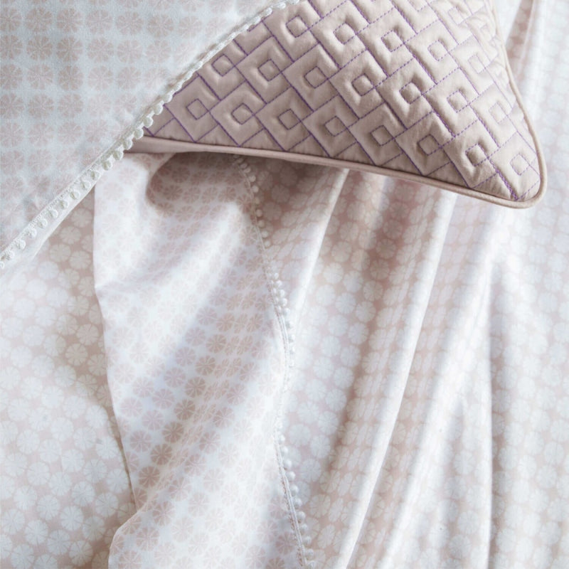 Alexandre Turpault bed linen Infiniment Rose 65 x 65 cm