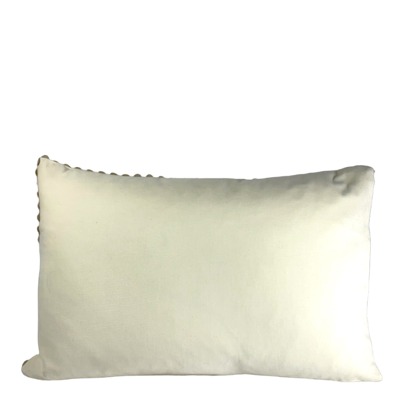 Alexandre Turpault cushion Velin Blanc 
