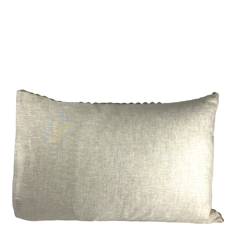 Alexandre Turpault cushion Velin Blanc 